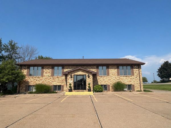 2115 John F Kennedy Road, Dubuque, IA 52002