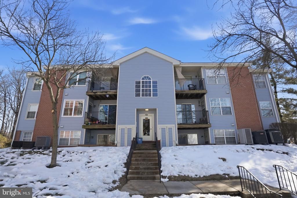 101 Water Fountain Way, Unit 203, Glen Burnie, MD 21060 Main Photo