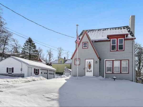 302 Washington Ave E., Rensselaer, NY 12144