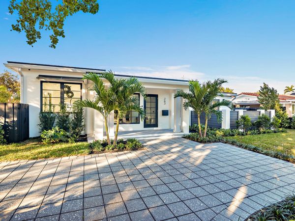 263 Alhambra Place, West Palm Beach, FL 33405