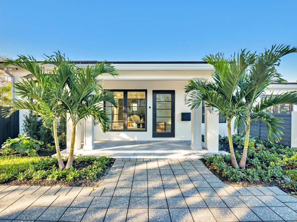 263 Alhambra Place, West Palm Beach, FL 33405