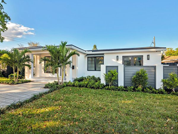 263 Alhambra Place, West Palm Beach, FL 33405