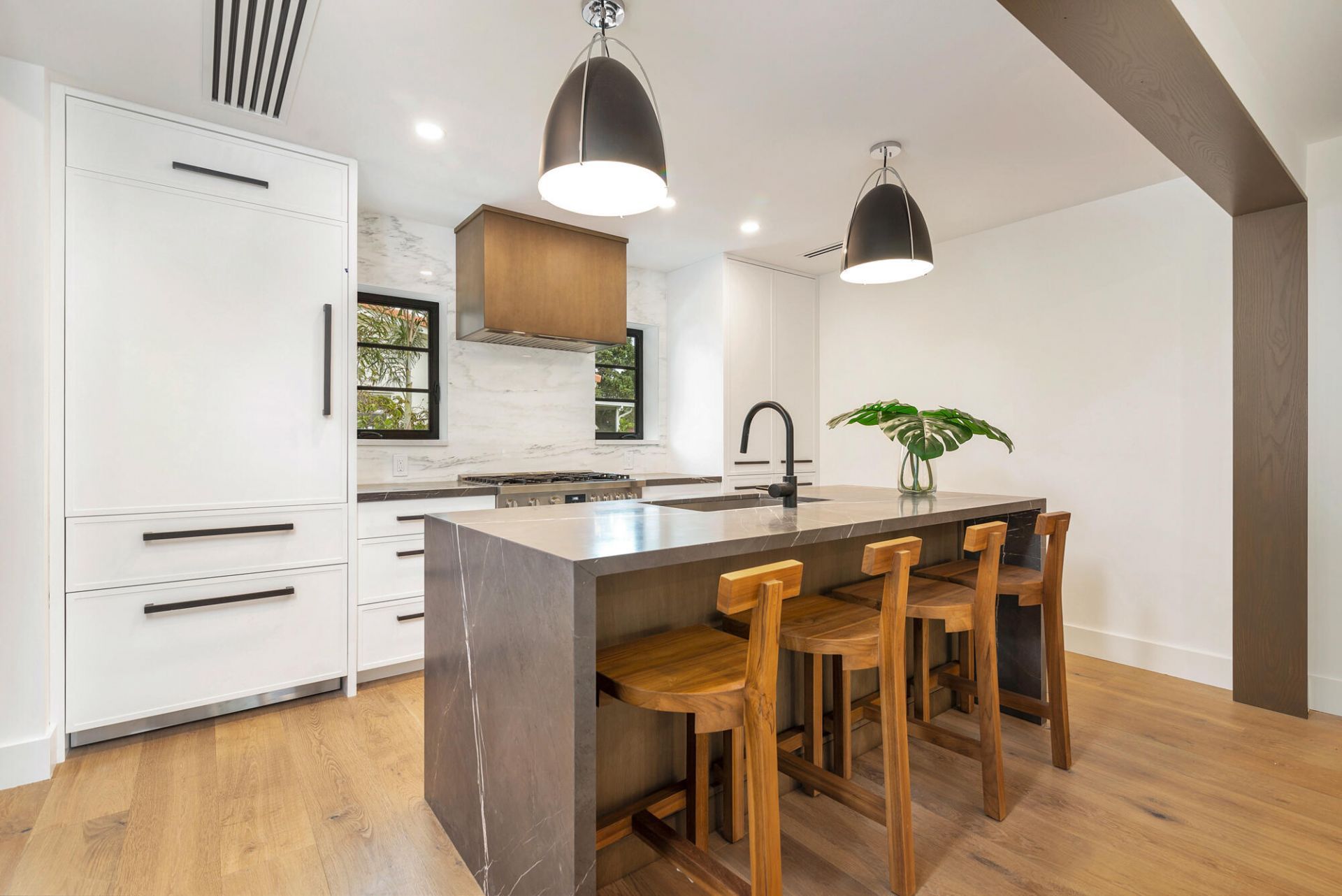 263 Alhambra Place, West Palm Beach, FL 33405 Photo