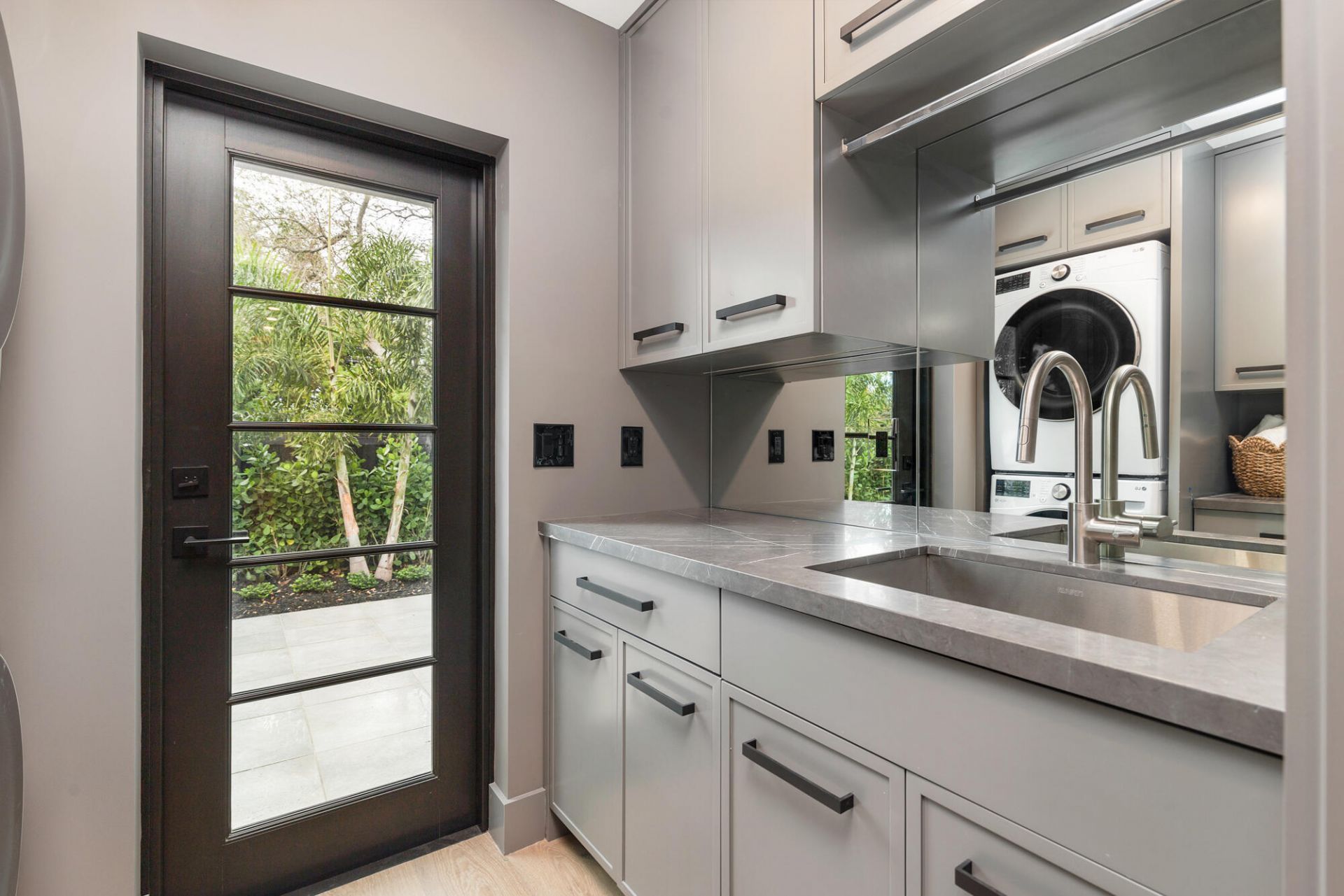 263 Alhambra Place, West Palm Beach, FL 33405 Photo