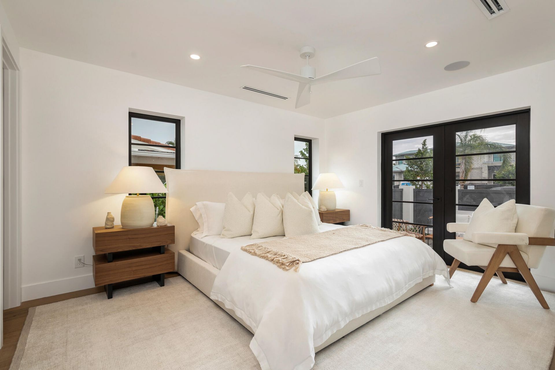 263 Alhambra Place, West Palm Beach, FL 33405 Photo