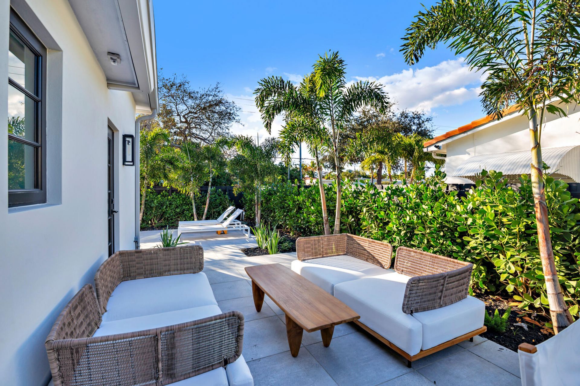 263 Alhambra Place, West Palm Beach, FL 33405 Photo