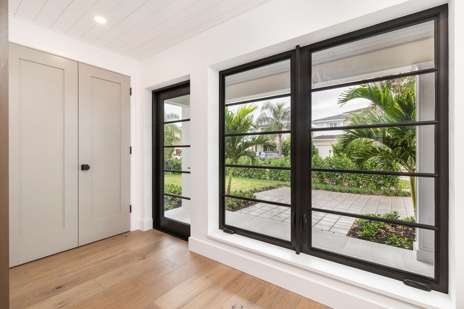 263 Alhambra Place, West Palm Beach, FL 33405 Photo