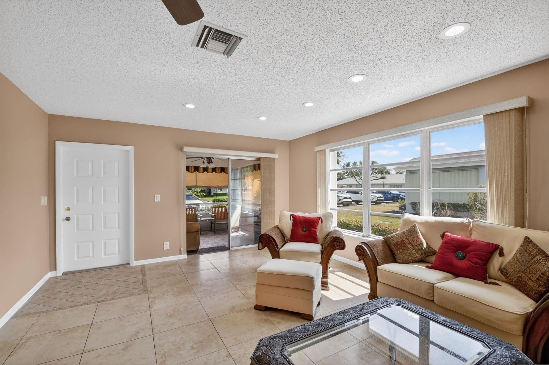 14689 E Canalview Drive, Unit A, Delray Beach, FL 33484 Photo