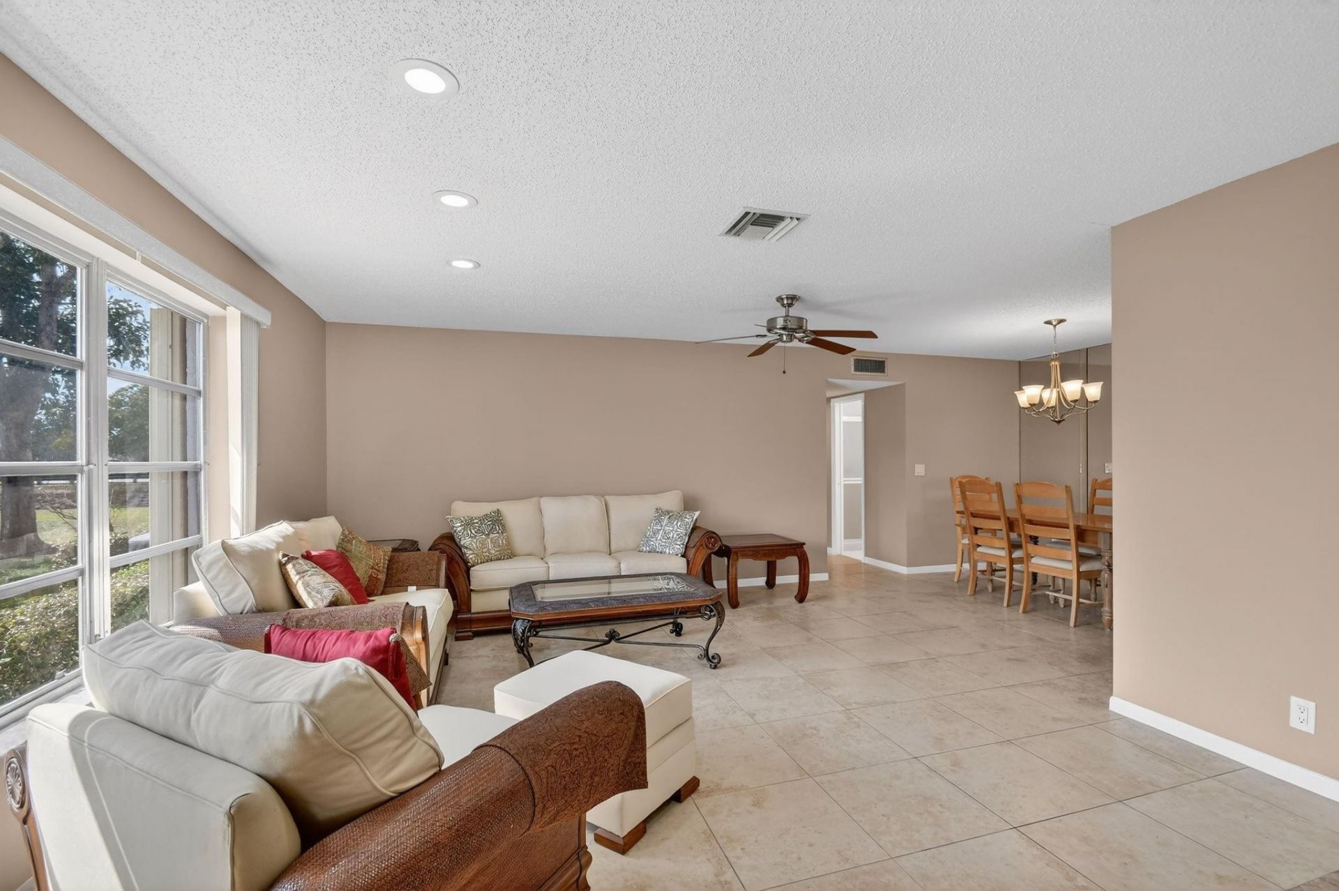 14689 E Canalview Drive, Unit A, Delray Beach, FL 33484 Photo