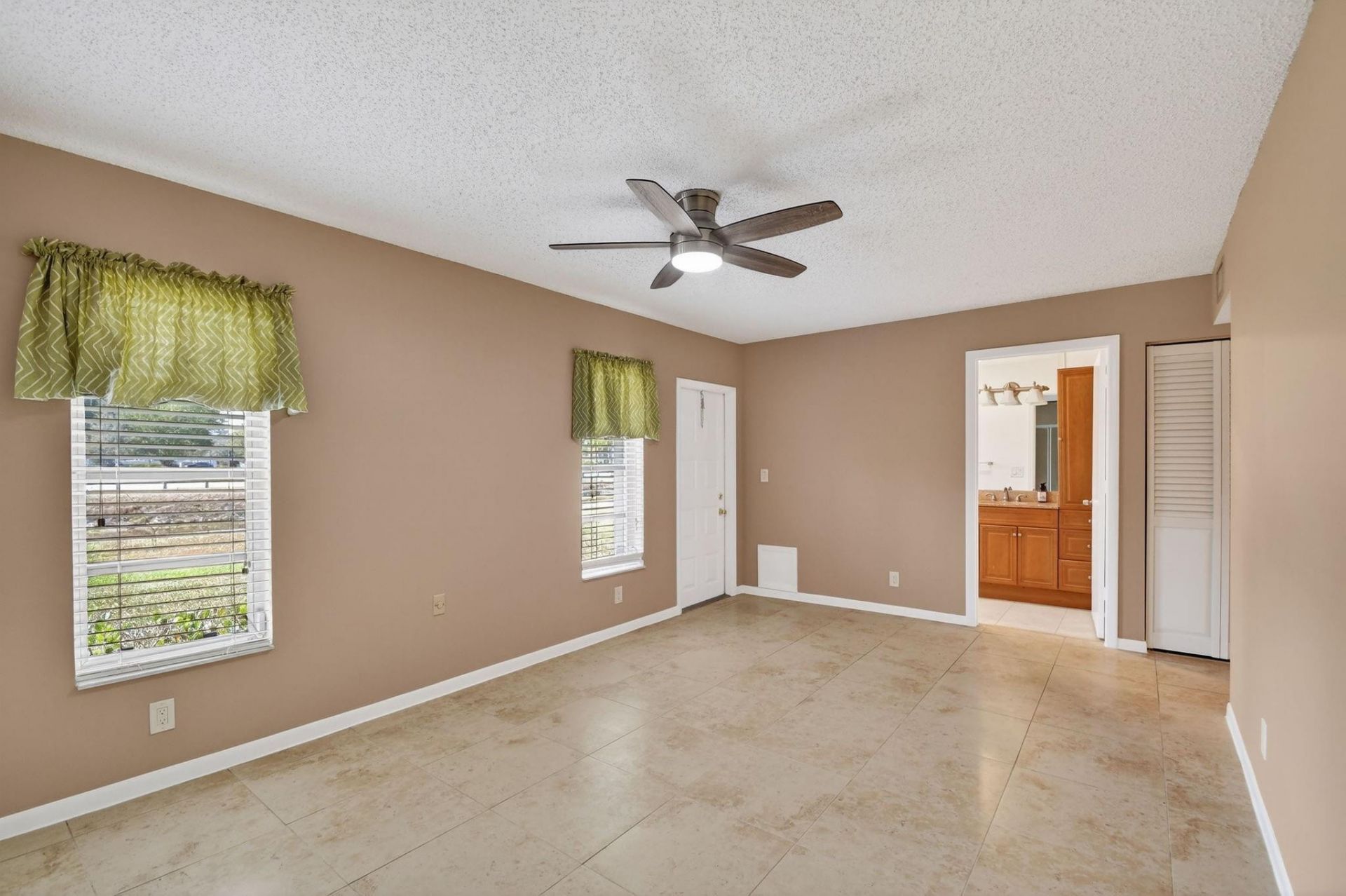 14689 E Canalview Drive, Unit A, Delray Beach, FL 33484 Photo