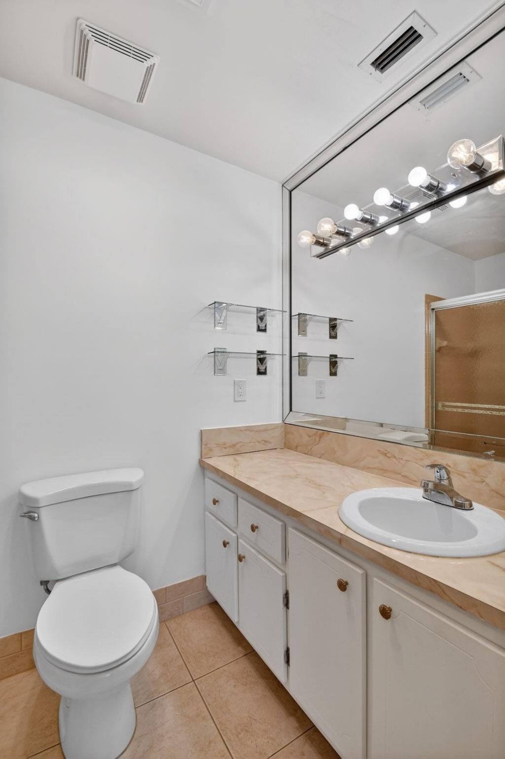 14689 E Canalview Drive, Unit A, Delray Beach, FL 33484 Photo