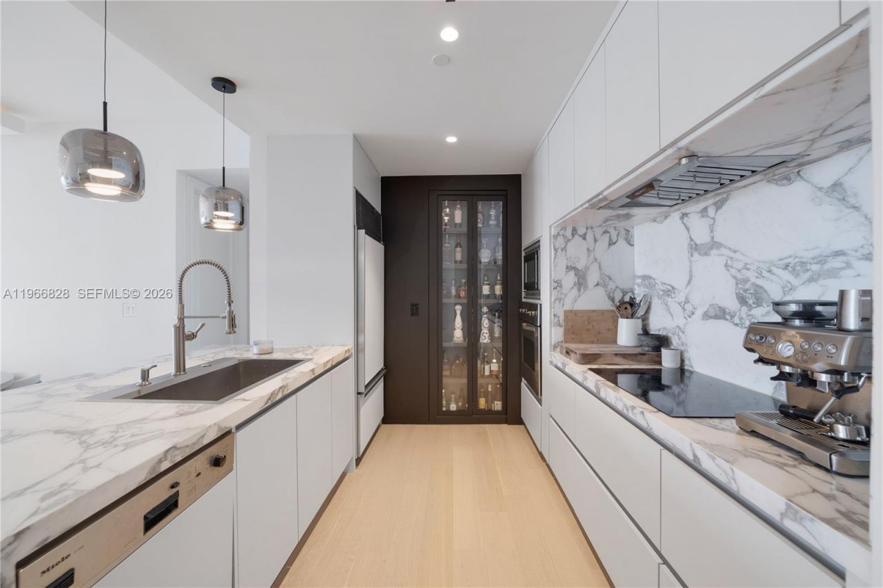1425 Brickell Ave, Unit 57A, Miami, FL 33131 Photo