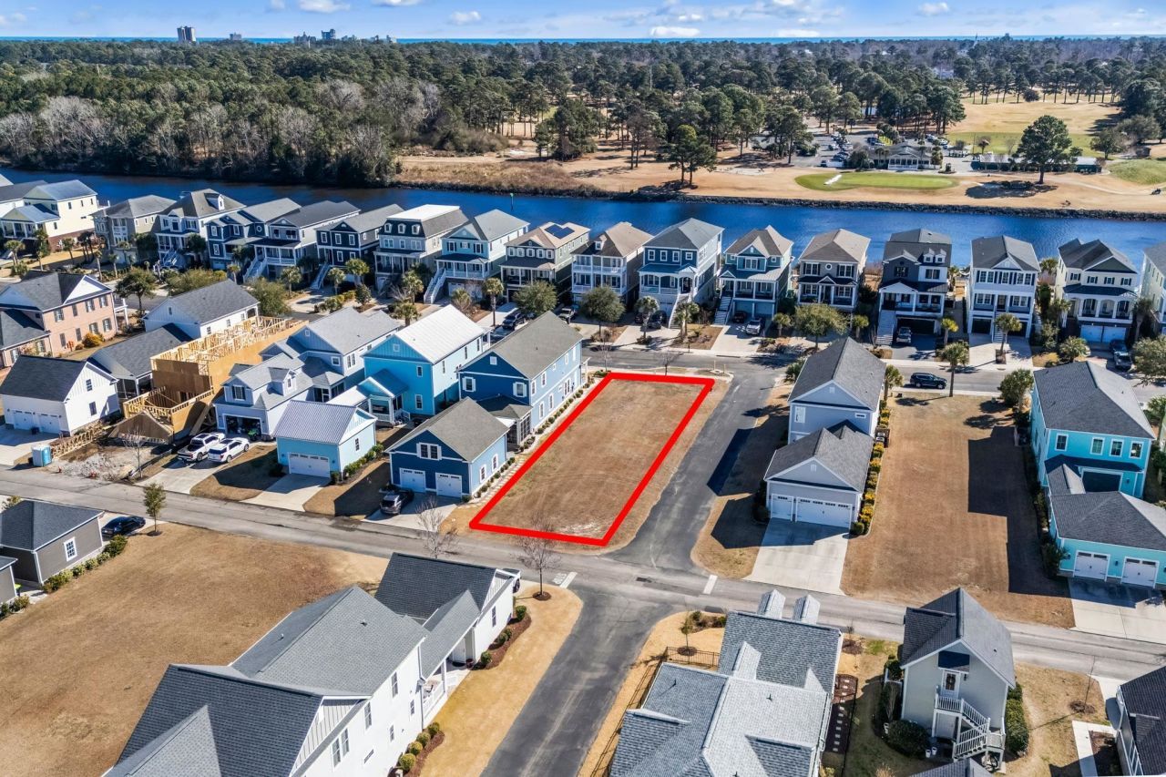 469 West Palms Dr. Photo 2