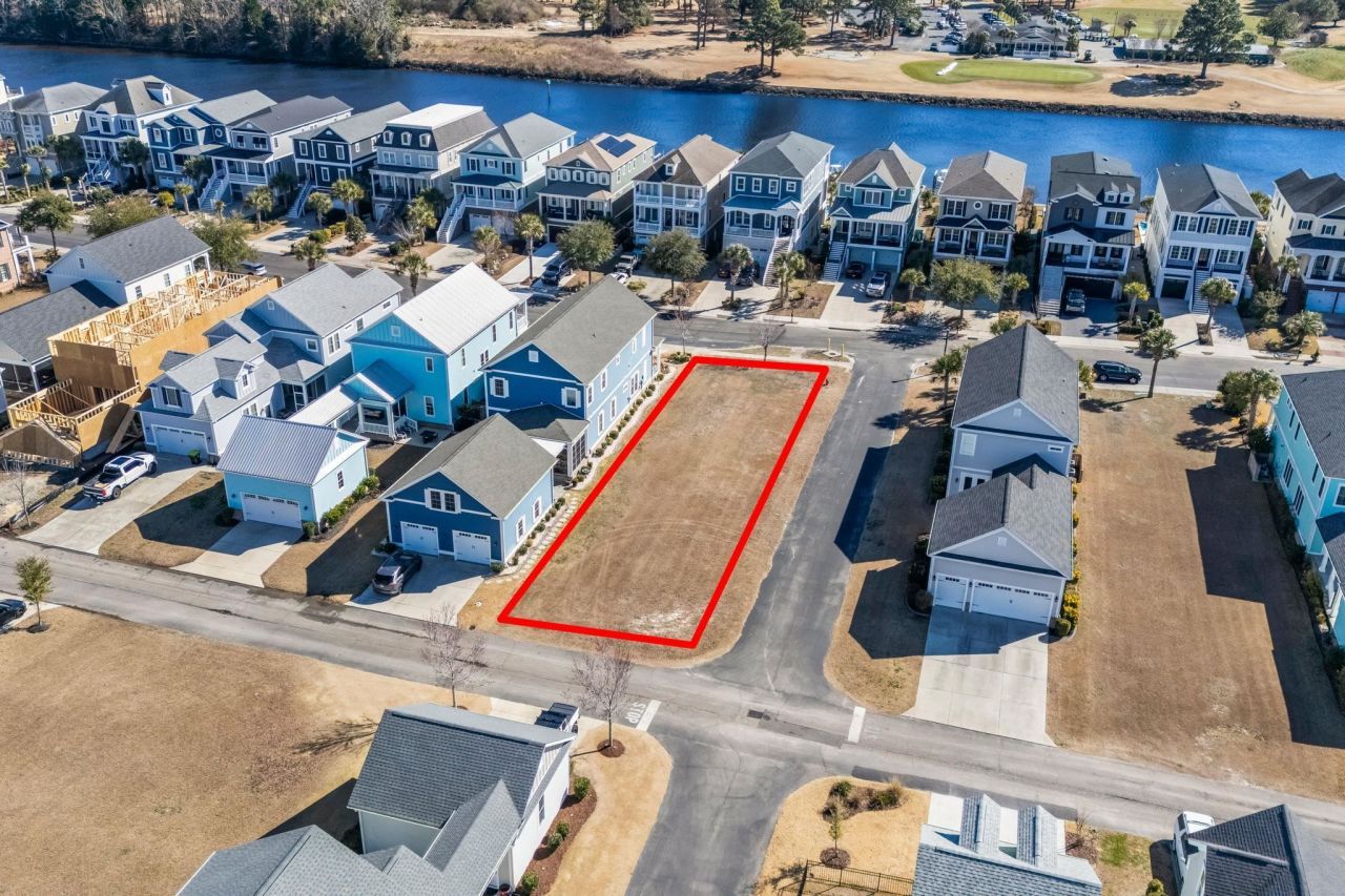 469 West Palms Dr. Photo 8