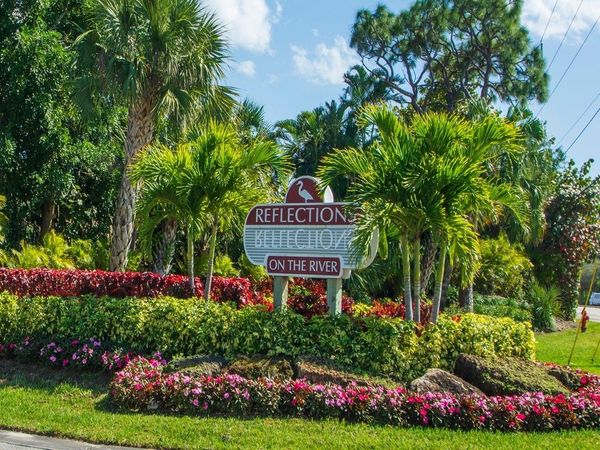 6240 E Mirror Lake Drive, Unit 201, Sebastian, FL 32958