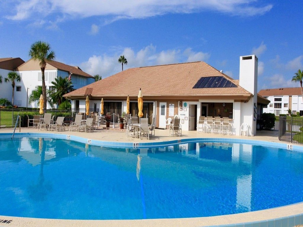 6240 E Mirror Lake Drive, Unit 201, Sebastian, FL 32958 Photo