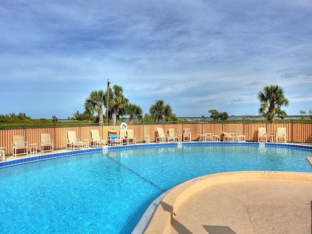 6240 E Mirror Lake Drive, Unit 201, Sebastian, FL 32958 Photo