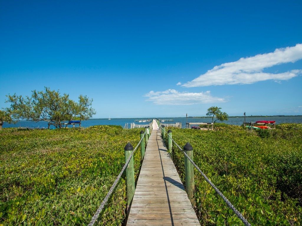 6240 E Mirror Lake Drive, Unit 201, Sebastian, FL 32958 Photo