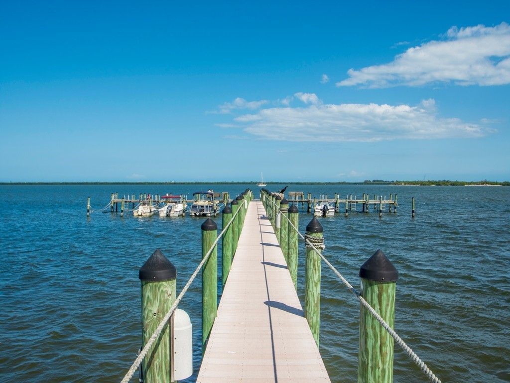 6240 E Mirror Lake Drive, Unit 201, Sebastian, FL 32958 Photo