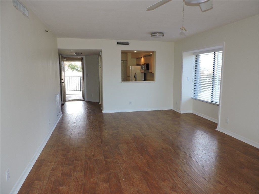 6240 E Mirror Lake Drive, Unit 201, Sebastian, FL 32958 Photo