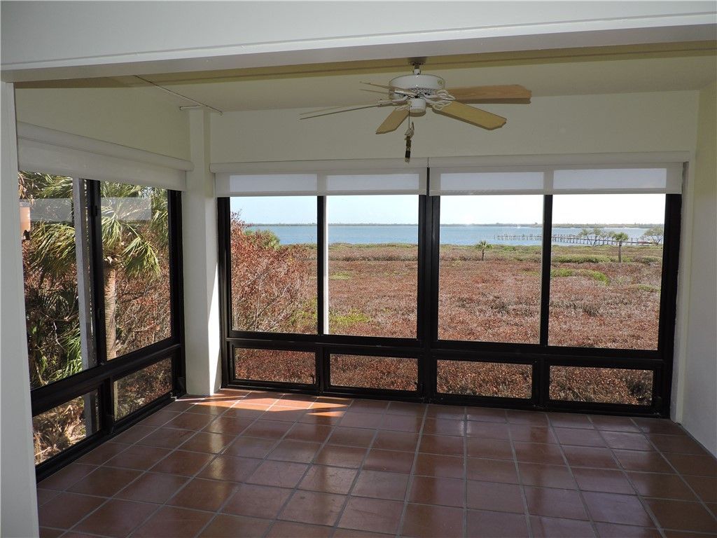 6240 E Mirror Lake Drive, Unit 201, Sebastian, FL 32958 Photo