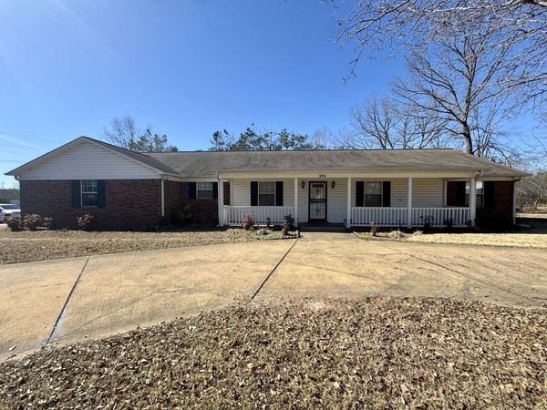 110 Walker, Ripley, MS 38663