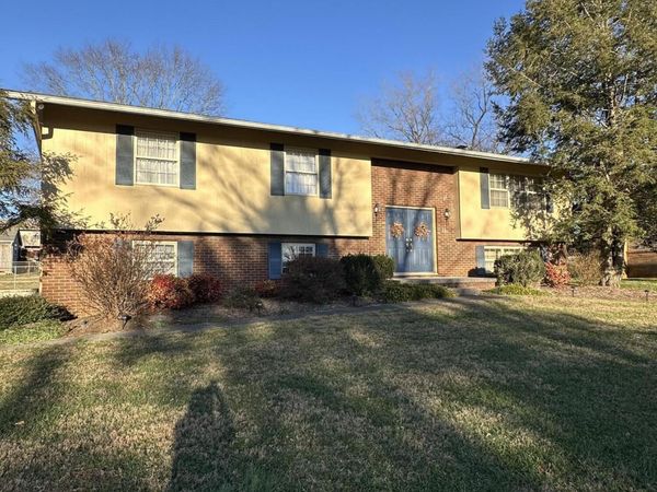 7712 Castlecomb Rd, Powell, TN 37849