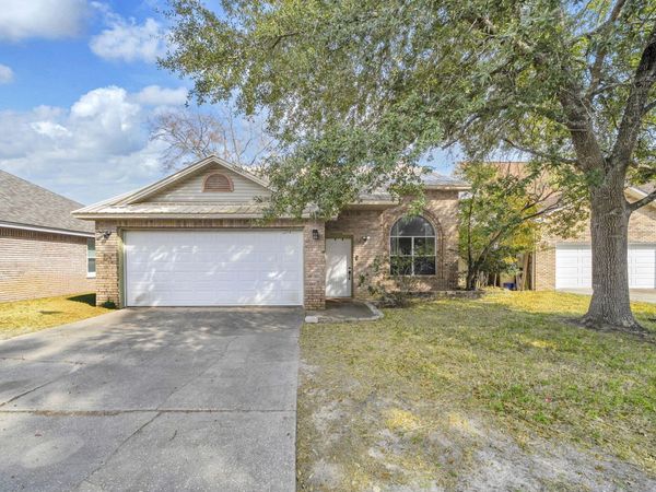 1059 Windmill Drive, Fort Walton Beach, FL 32547