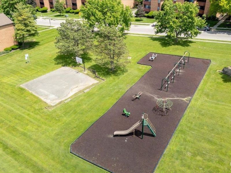 4808 Chalet Drive, Unit 8, Saint Bernard, OH 45217 Photo 22