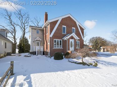 27429 W Huron River Drive, Flat Rock, MI 48134