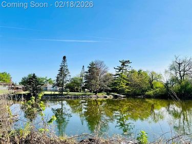4925 Greenville Road, Berlin Twp, MI 48166
