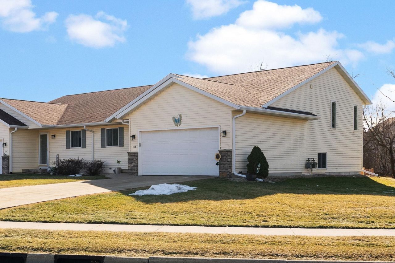 308 Concord Drive Oregon, WI 53575