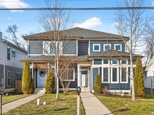1726A Pecan St, Nashville, TN 37208