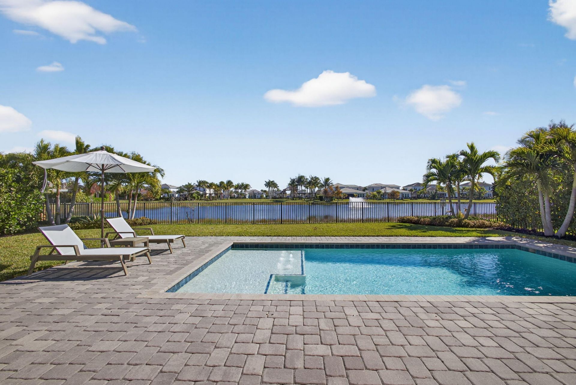 9221 Crestview Circle, Palm Beach Gardens, FL 33412 Photo