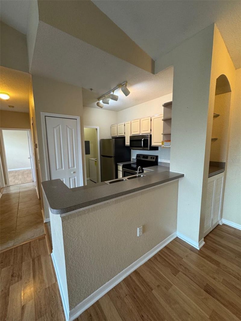 5817 Legacy Crescent Place, Unit 302, Riverview, FL 33578 Photo