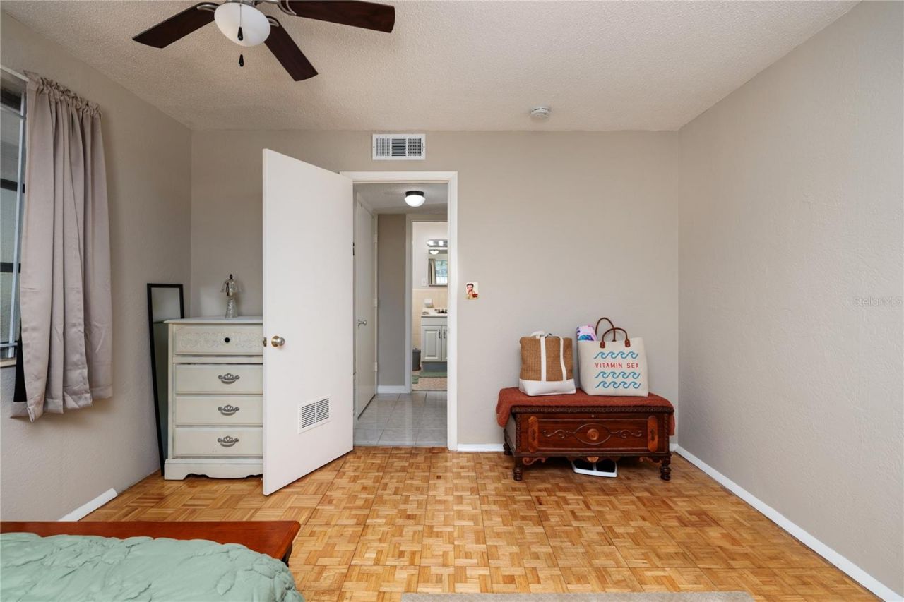 525 9th Avenue N, Unit 9, Saint Petersburg, FL 33701 Photo