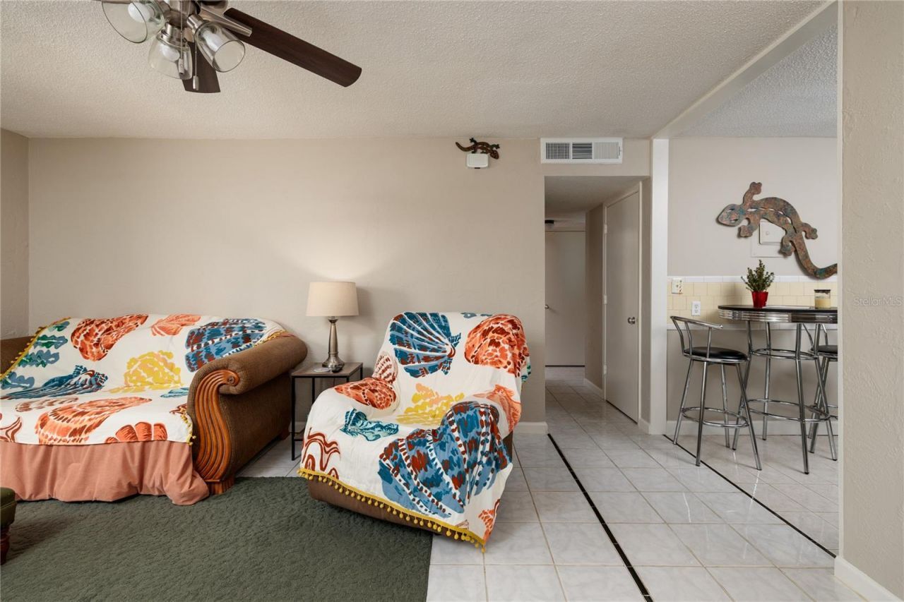 525 9th Avenue N, Unit 9, Saint Petersburg, FL 33701 Photo