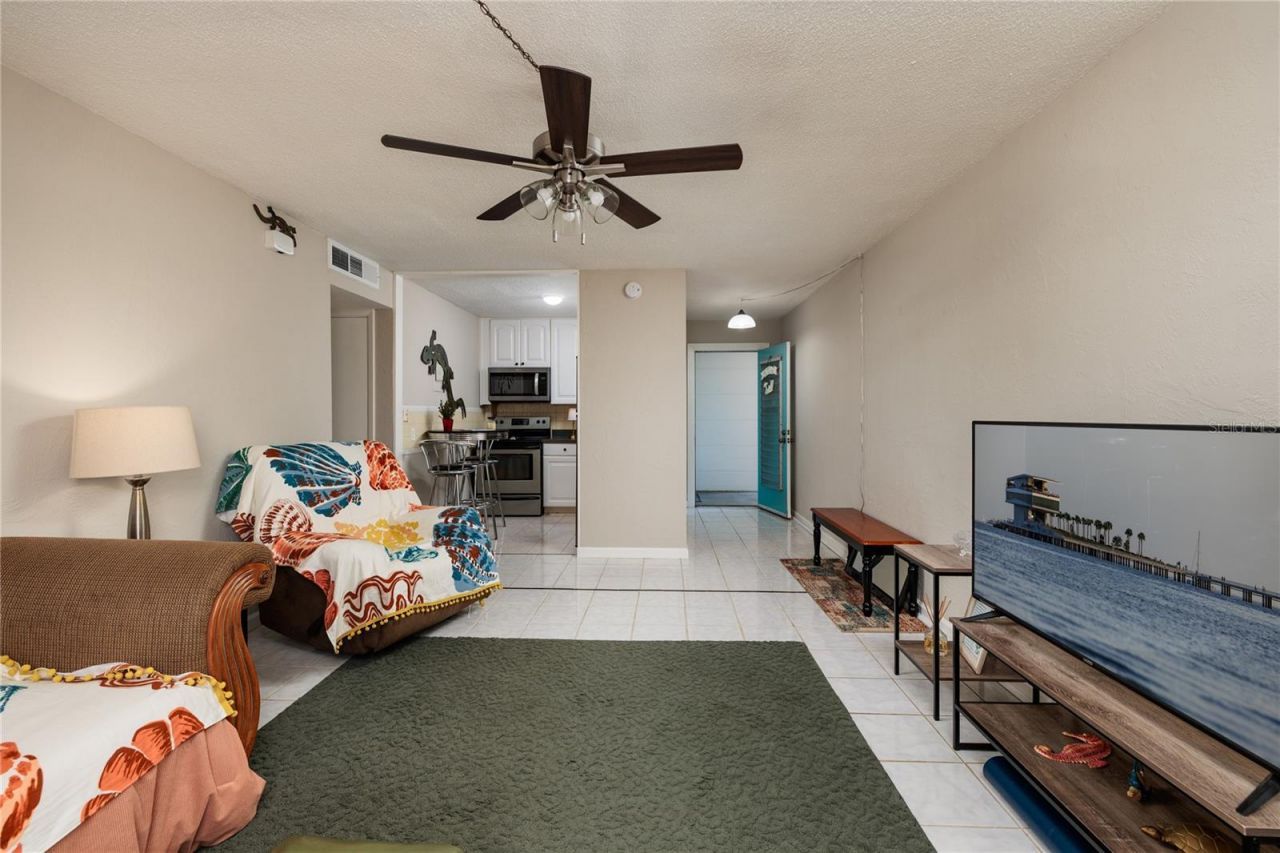 525 9th Avenue N, Unit 9, Saint Petersburg, FL 33701 Photo