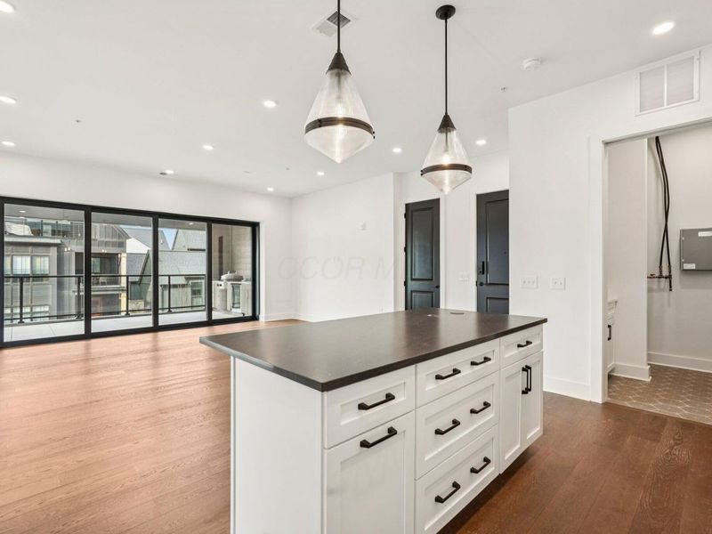 2867 Kobuk Drive, Unit 204, Columbus, OH 43228 Photo 10