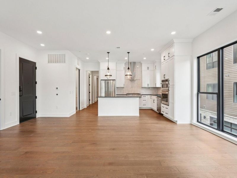 2867 Kobuk Drive, Unit 204, Columbus, OH 43228 Photo 15