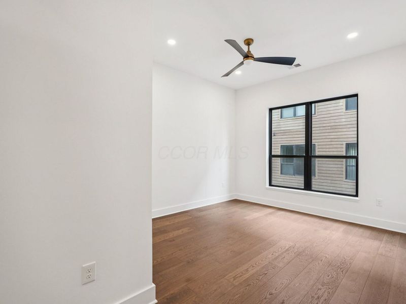 2867 Kobuk Drive, Unit 204, Columbus, OH 43228 Photo 16