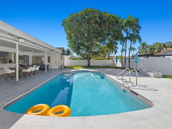 3460 N 46th Ave, Hollywood, FL 33021