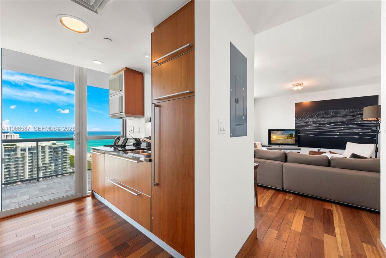 101 20th St , Unit 3105, Miami Beach, FL 33139 Photo