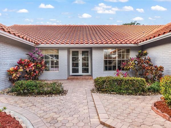 1510 NW 97th Ter, Coral Springs, FL 33071
