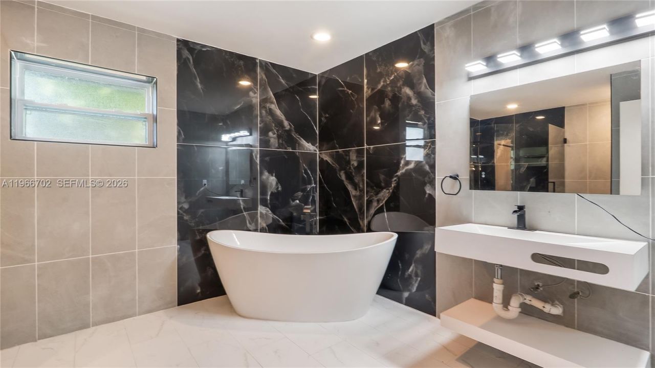 1510 NW 97th Ter, Coral Springs, FL 33071 Photo