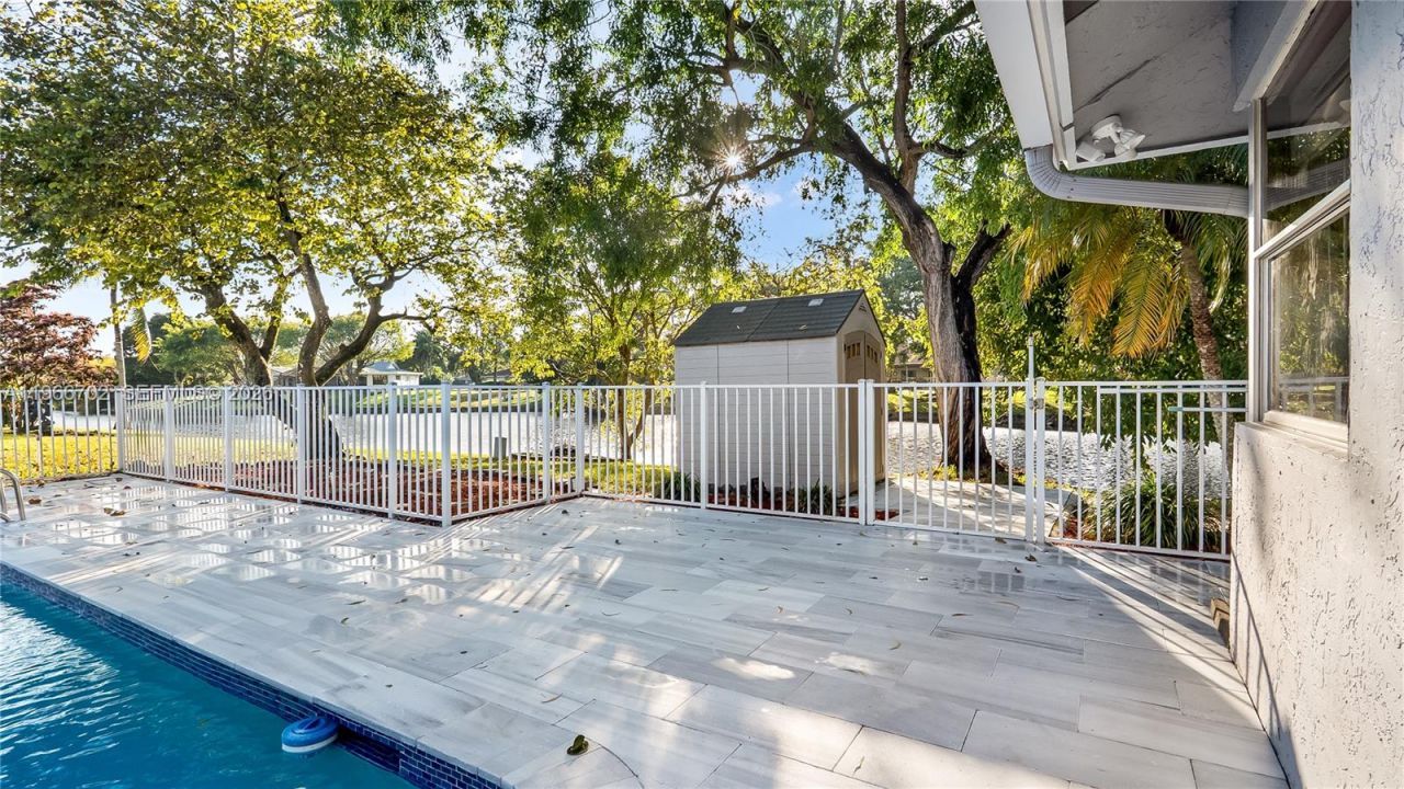 1510 NW 97th Ter, Coral Springs, FL 33071 Photo