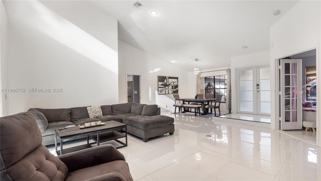 1510 NW 97th Ter, Coral Springs, FL 33071 Photo