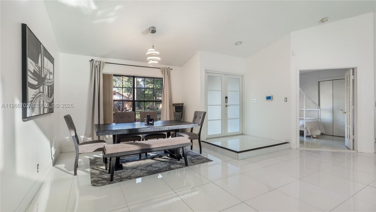 1510 NW 97th Ter, Coral Springs, FL 33071 Photo