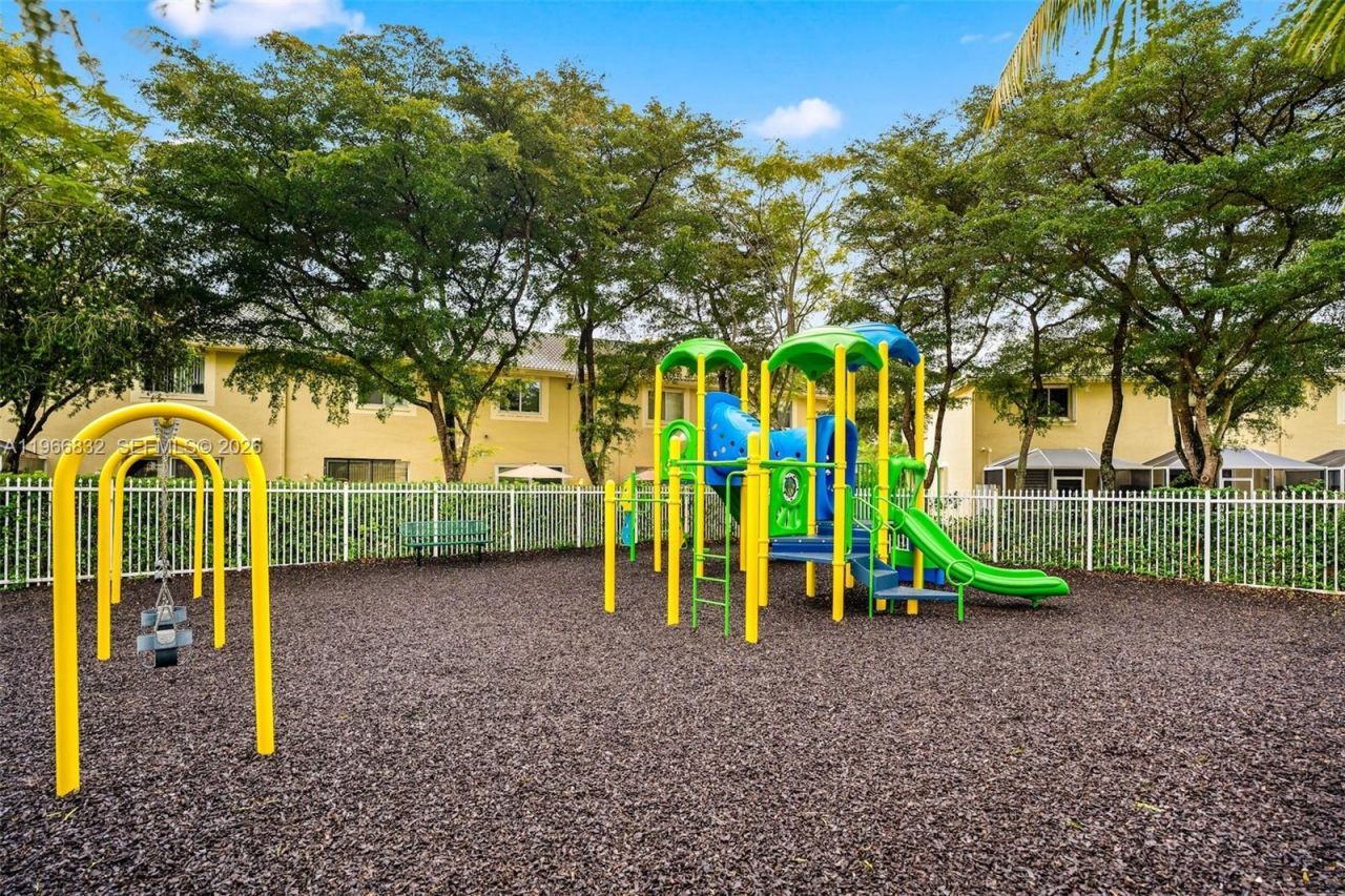 2167 Hacienda Ter, Weston, FL 33327 Photo