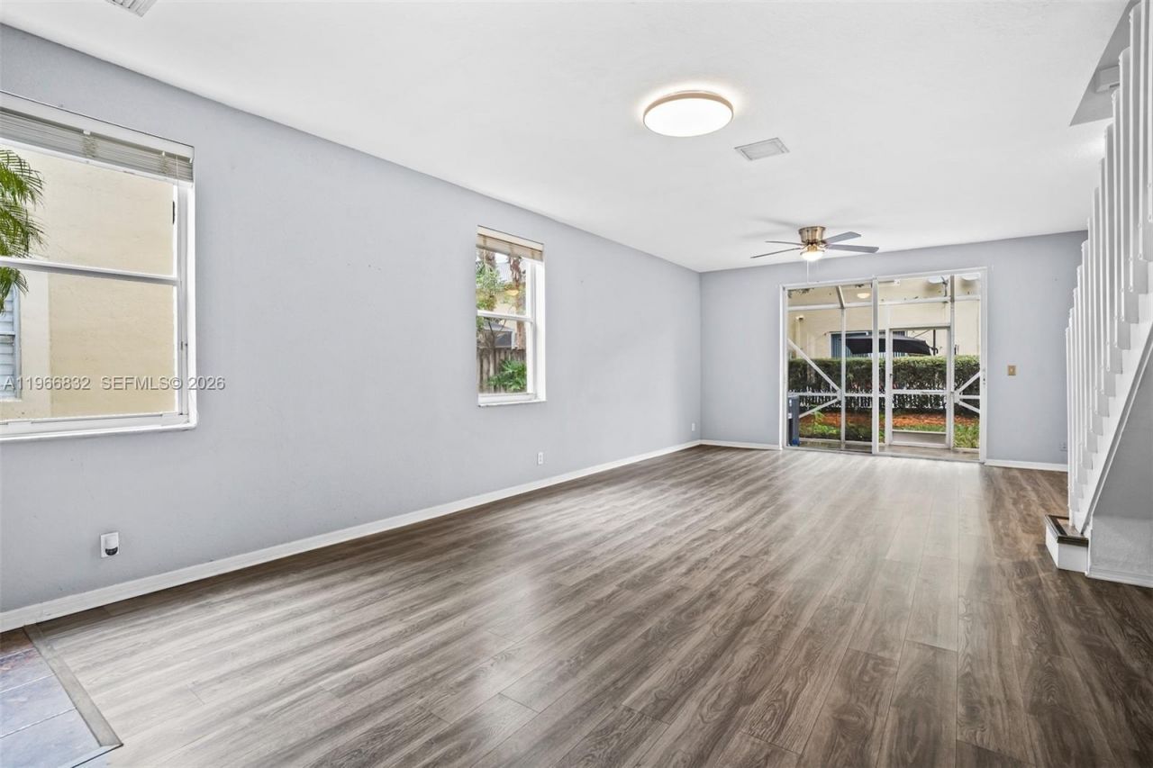 2167 Hacienda Ter, Weston, FL 33327 Photo